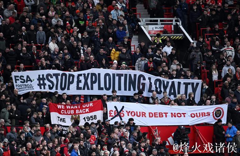 曼联削减残障球迷团体预算半数，却豪掷资金购买球员